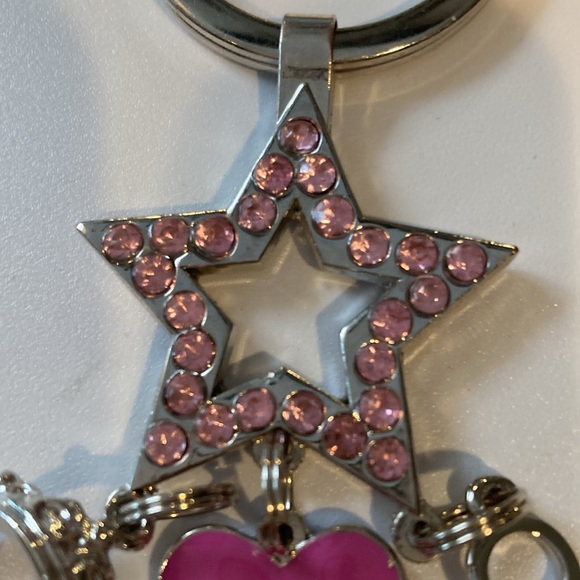 Denver Fashion Star Key Ring with crystal Star and Charms - Picture 4 of 8